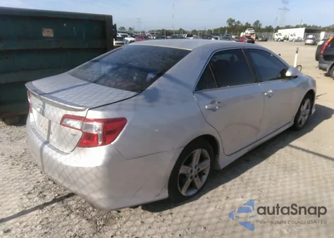 2014 Toyota Camry Se z USA, uszkodzony, nr VIN 4T1BF1FK3EU365841